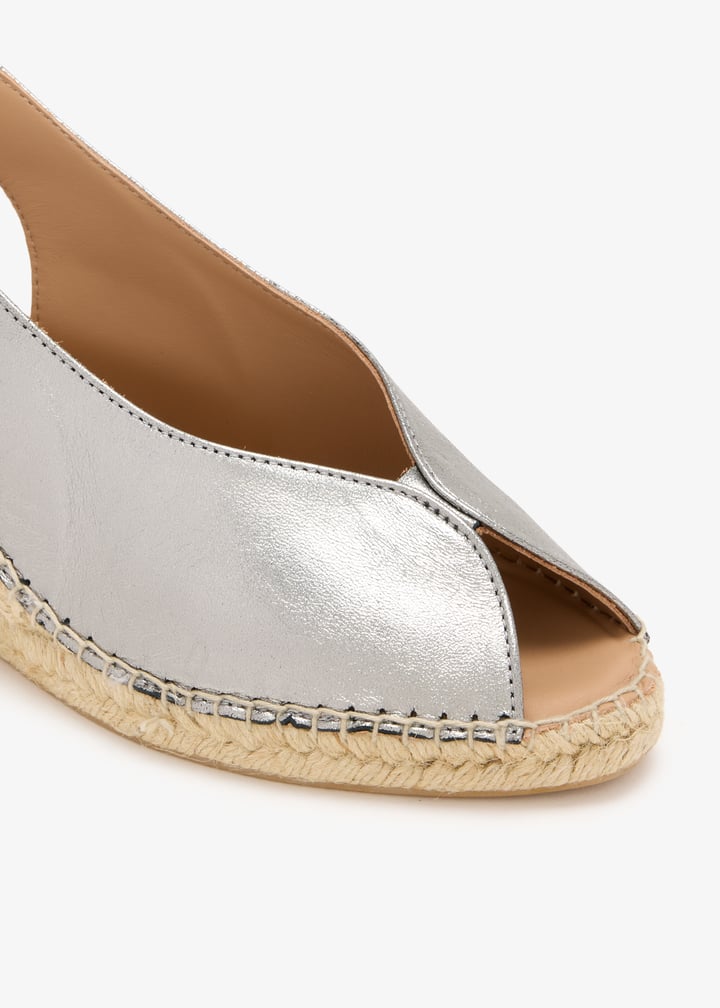 esmeralda-silver_5.jpg?ts=20260401020536