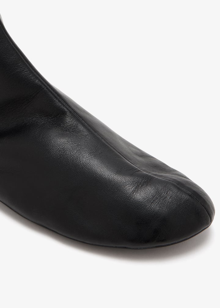 f1724-n66sh02-blk_5.jpg?ts=20251231122504