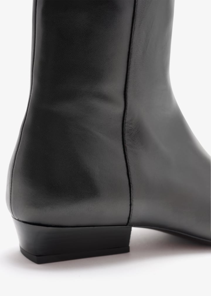 f25f1042ln-blk_5.jpg?ts=20251027101515