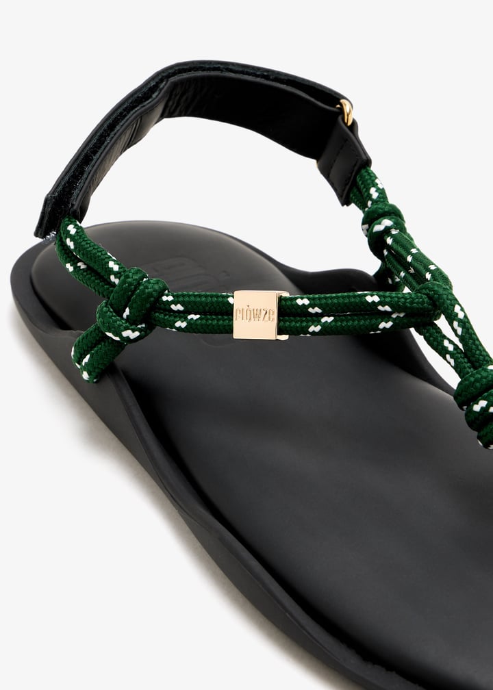 flo-forgrn_5.jpg?ts=20250802030546