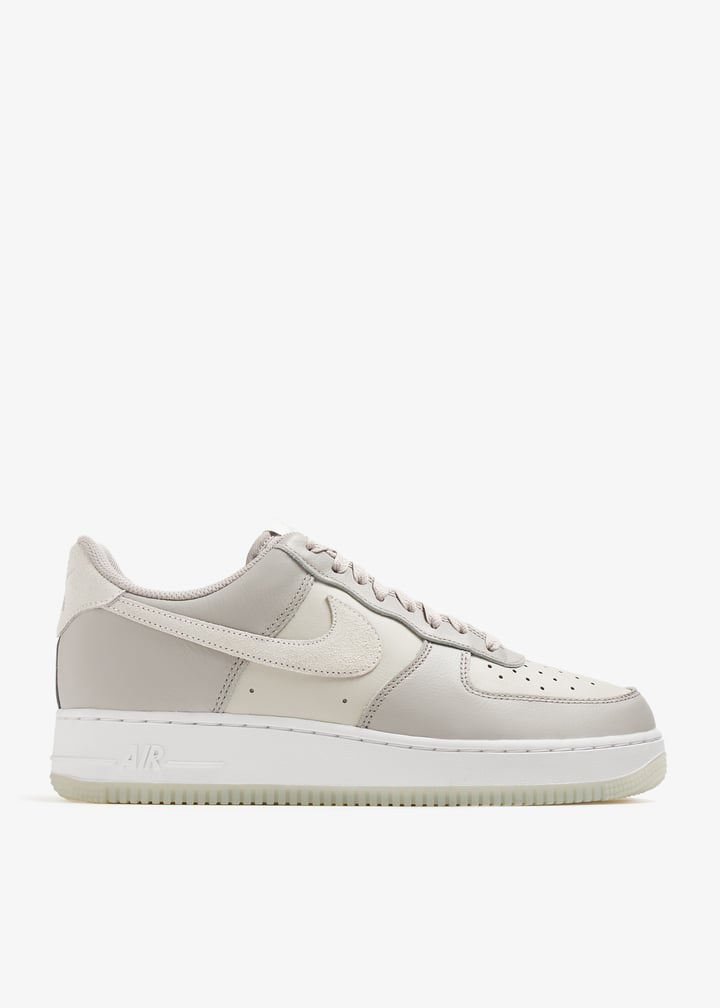 Air Force '07 LV8 sneakers