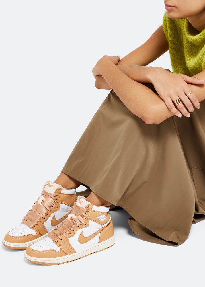 NIKE★WMNS AIR JORDAN 1★PRALINE Nike Wmns Air Jordan 1 Retro High OG Praline FN6622-201 US