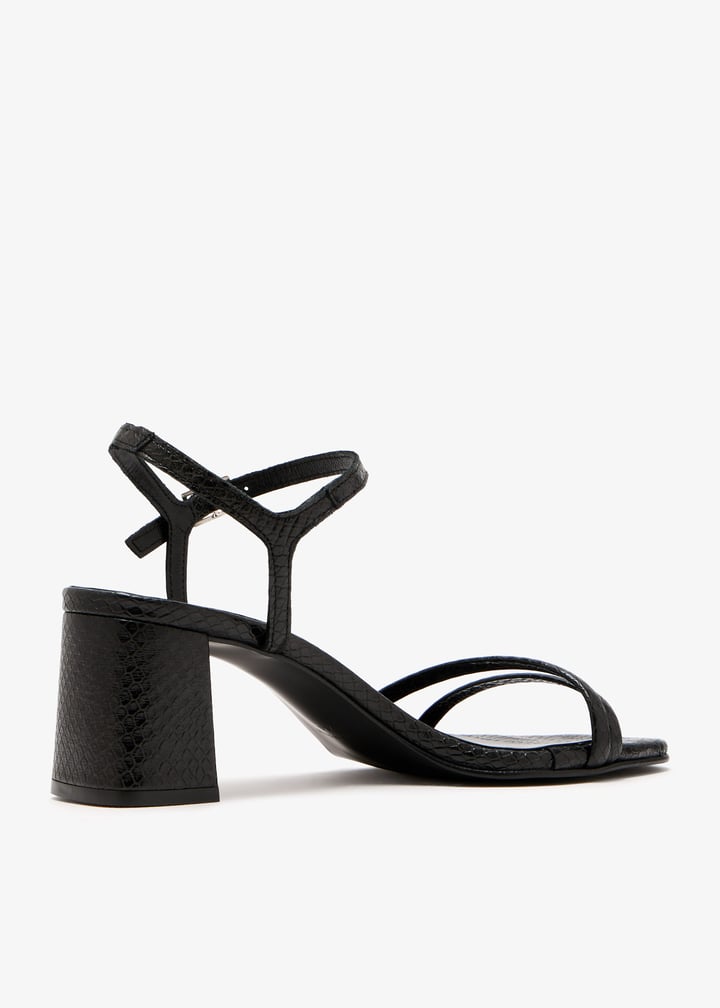 freya-blklzr_6.jpg?ts=20251208022550