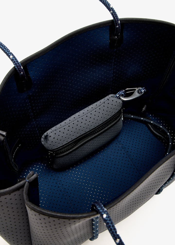 fs-pwtnvy_7.jpg?ts=20250612030647