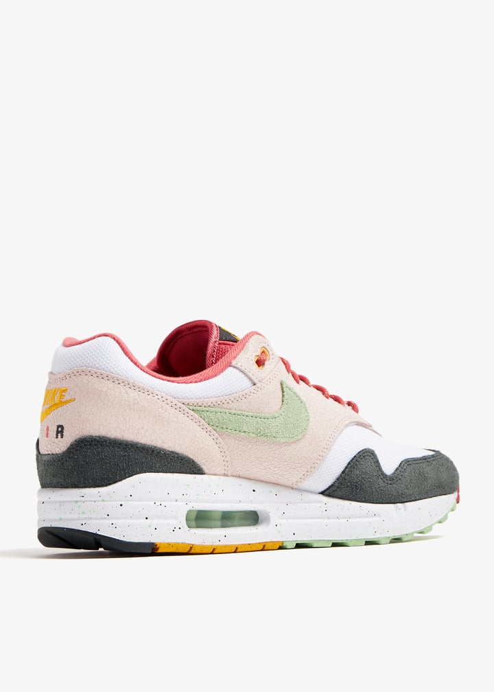 Nike Air Max 1 'Light Soft Pink/Vapor Green' sneakers for