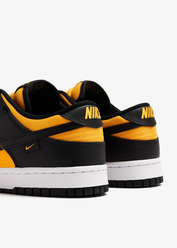 シューズ(男性用) Nike Dunk high university gold black s-l400.jpg