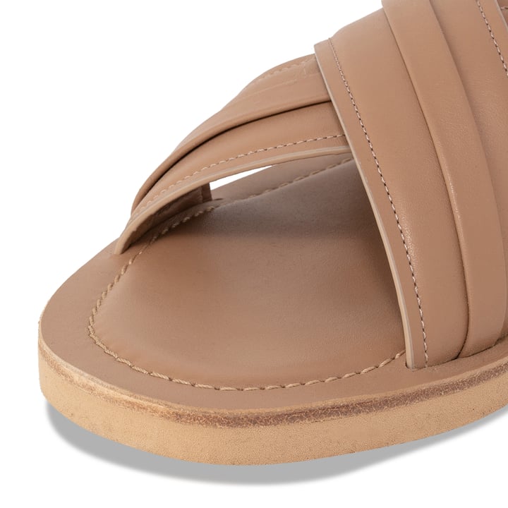 gabrl14-bar_3.jpg?ts=20220505183918