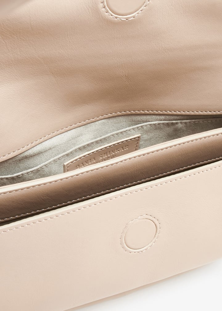 gaga-gememb_7.jpg?ts=20250121040033