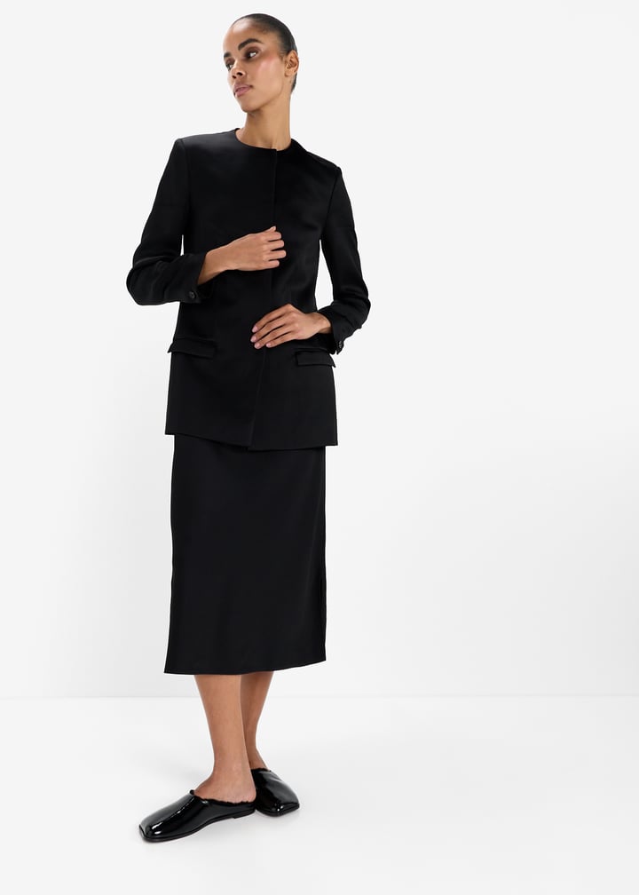 gina-black_2.jpg?ts=20261016020609