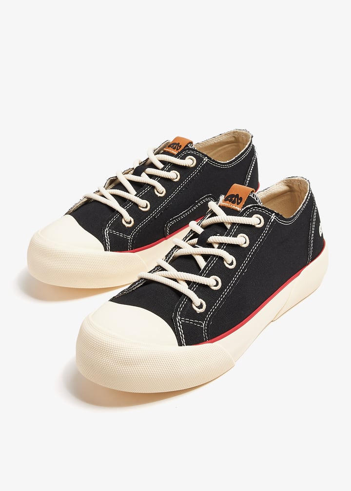 Good News Chunks low-top sneakers for Women - Black in UAE | Level Shoes