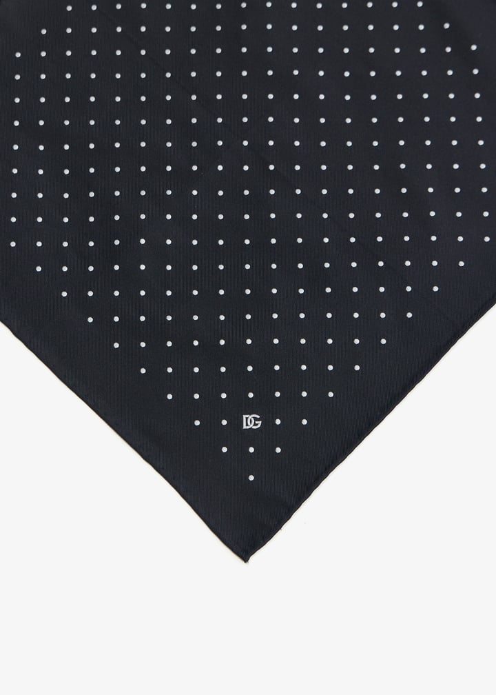 gr412eg0jyhn0000_2.jpg?ts=20240223032533