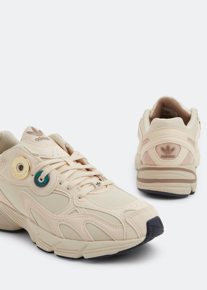 adidas gazelle silver green womens Adidas Astir Lena Brown  Flower Kickz