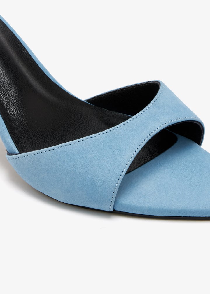 hallie-esknbk_5.jpg?ts=20260210033135