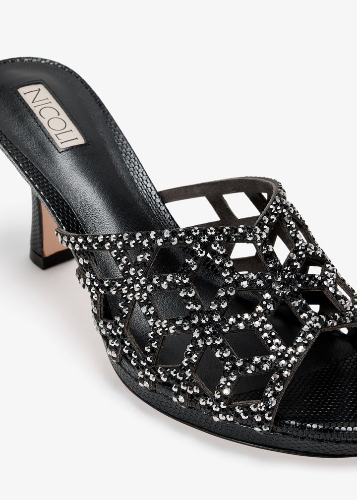 hazen-black_5.jpg?ts=20250122032015