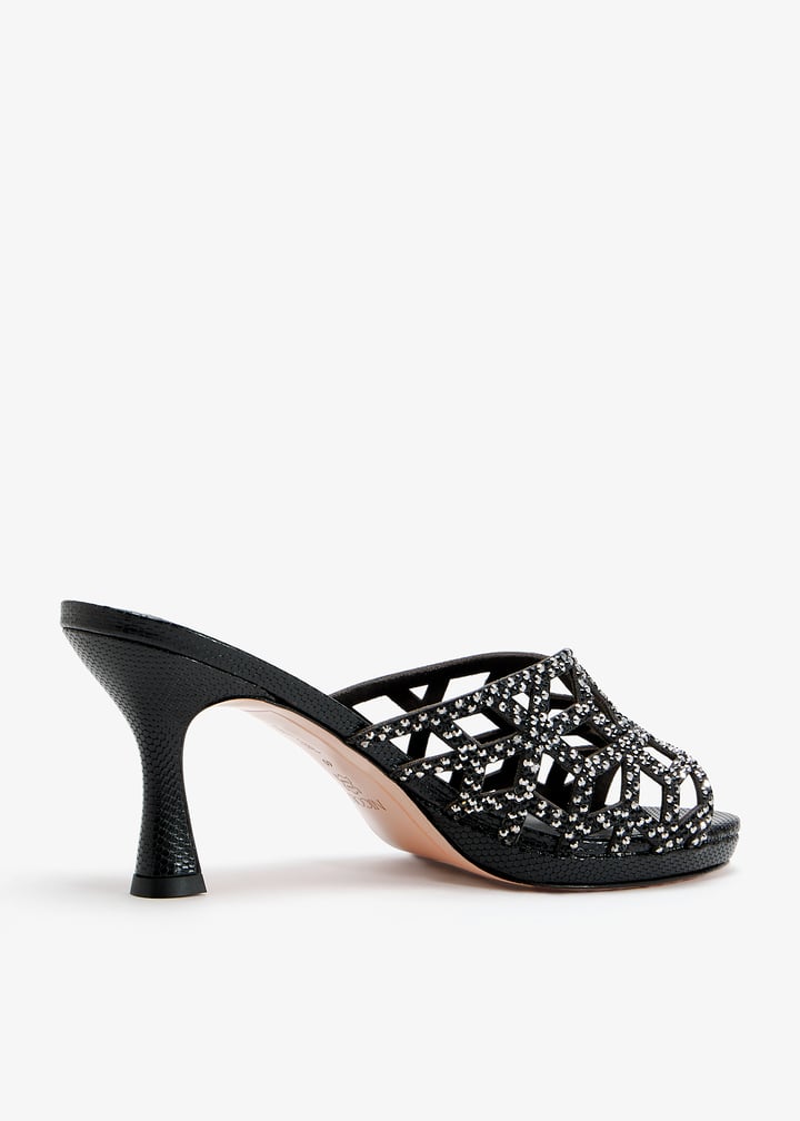 hazen-black_6.jpg?ts=20250122032015