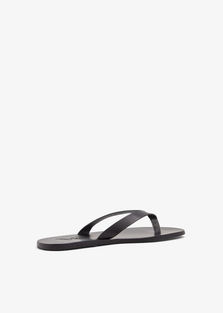 hero-black_3.jpg?ts=20240820032550