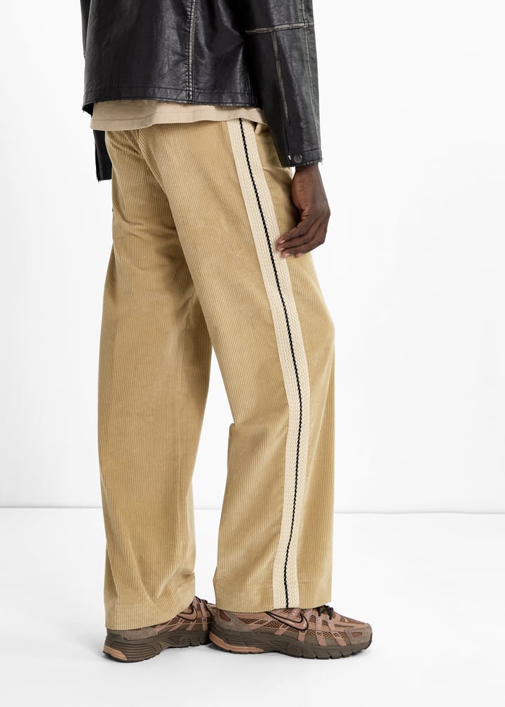 hf0015-205_2.jpg?ts=20260110034056