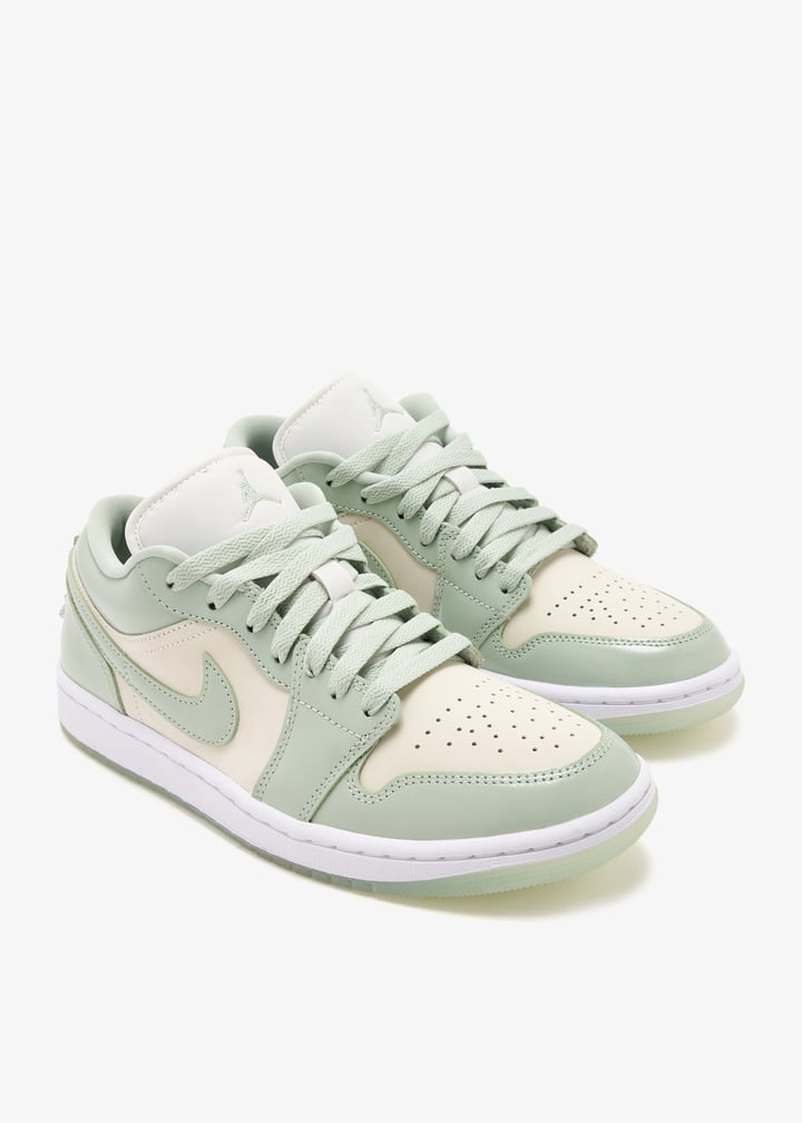 Nike Air Jordan Low SE sneakers for Women Green in KSA Level