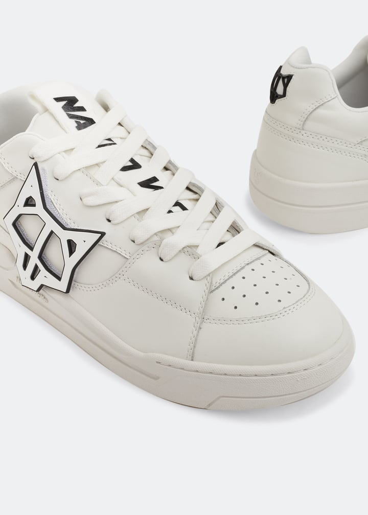 hijack-white_2.jpg?ts=20220706034011