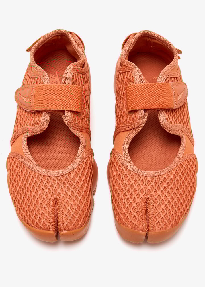 Nike Air Rift sneakers for Women - Orange in USA | Level Shoes