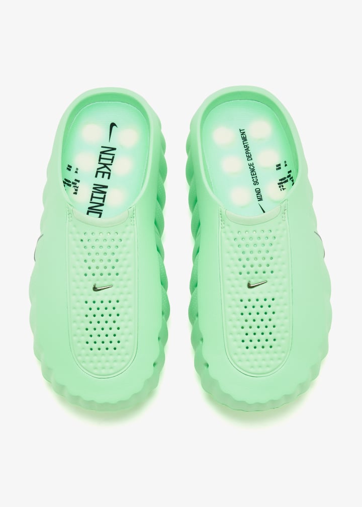 Nike Mind 001 mules for Men - Green in UAE | Level Shoes