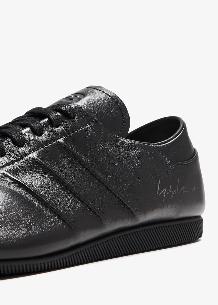 adidas Y-3 Japan sneakers for Men - Black in USA | Level Shoes