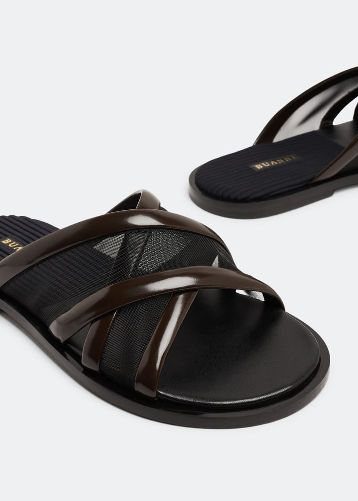 ilo-blkcho_3.jpg?ts=20230331032018