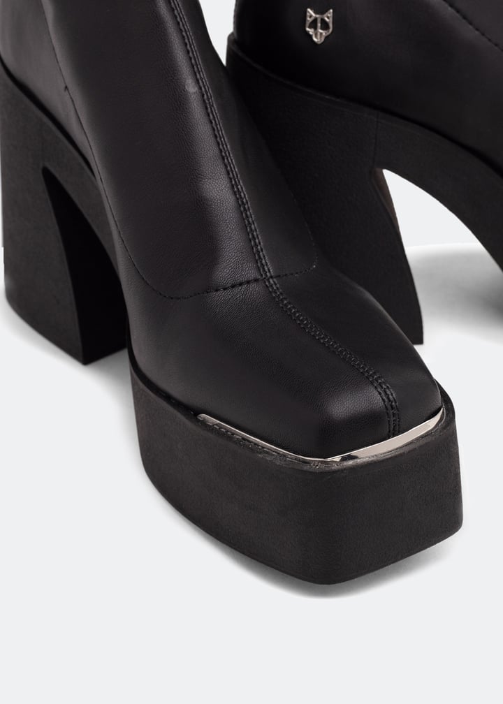 impact-black_3.jpg?ts=20220520110508