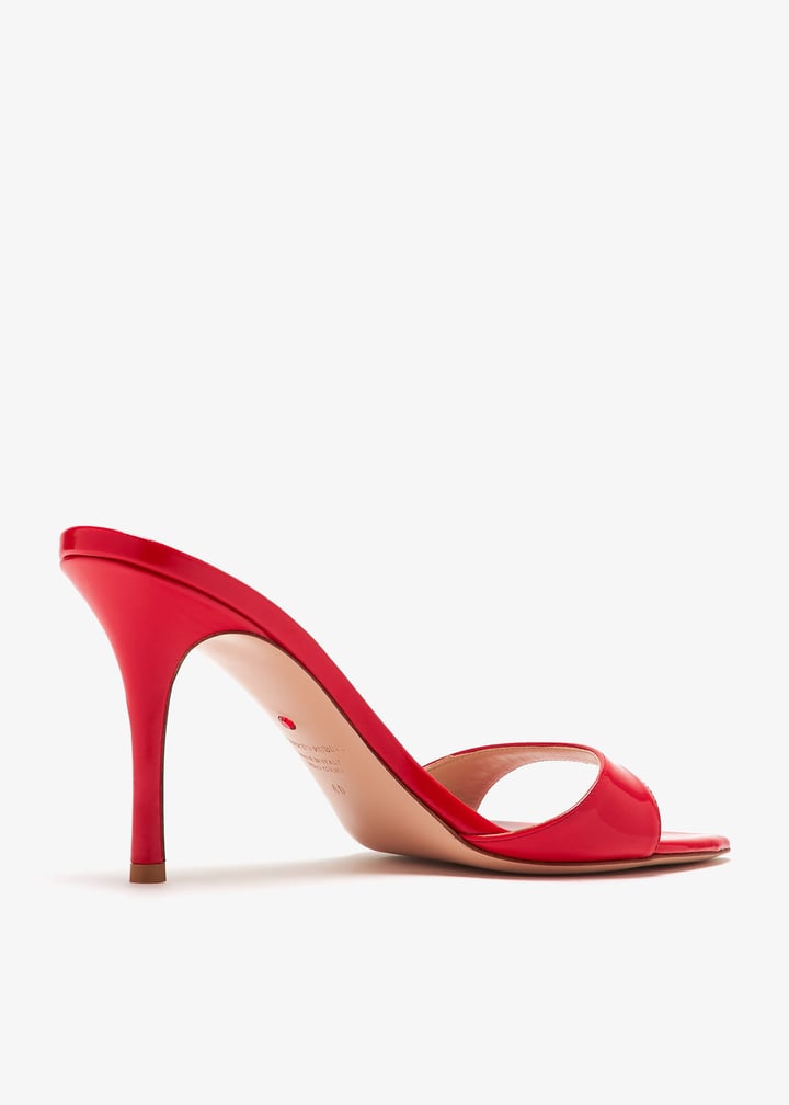 irina-85-red_6.jpg?ts=20241107034025