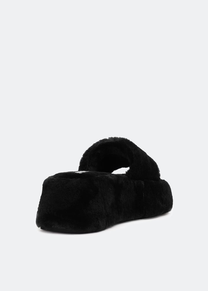 ivy-black_2.jpg?ts=20220504184158