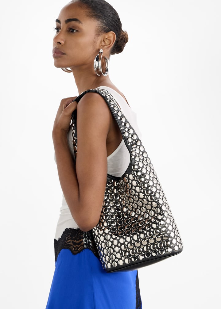 izzy-black_1.jpg?ts=20250903034235