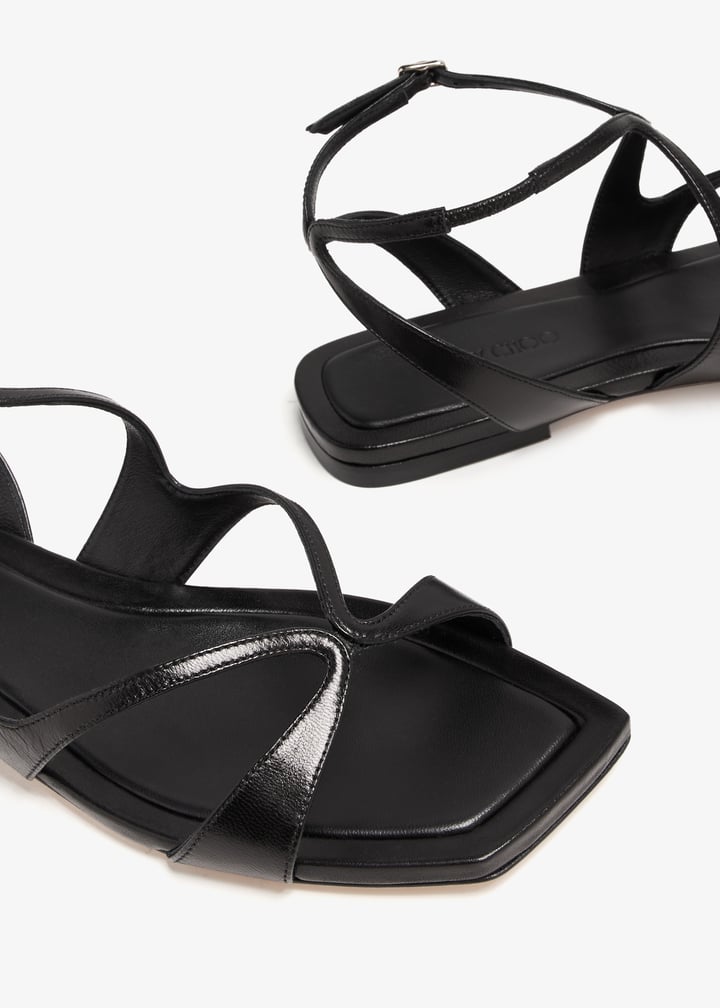 j000168321-black_3.jpg?ts=20260626051819