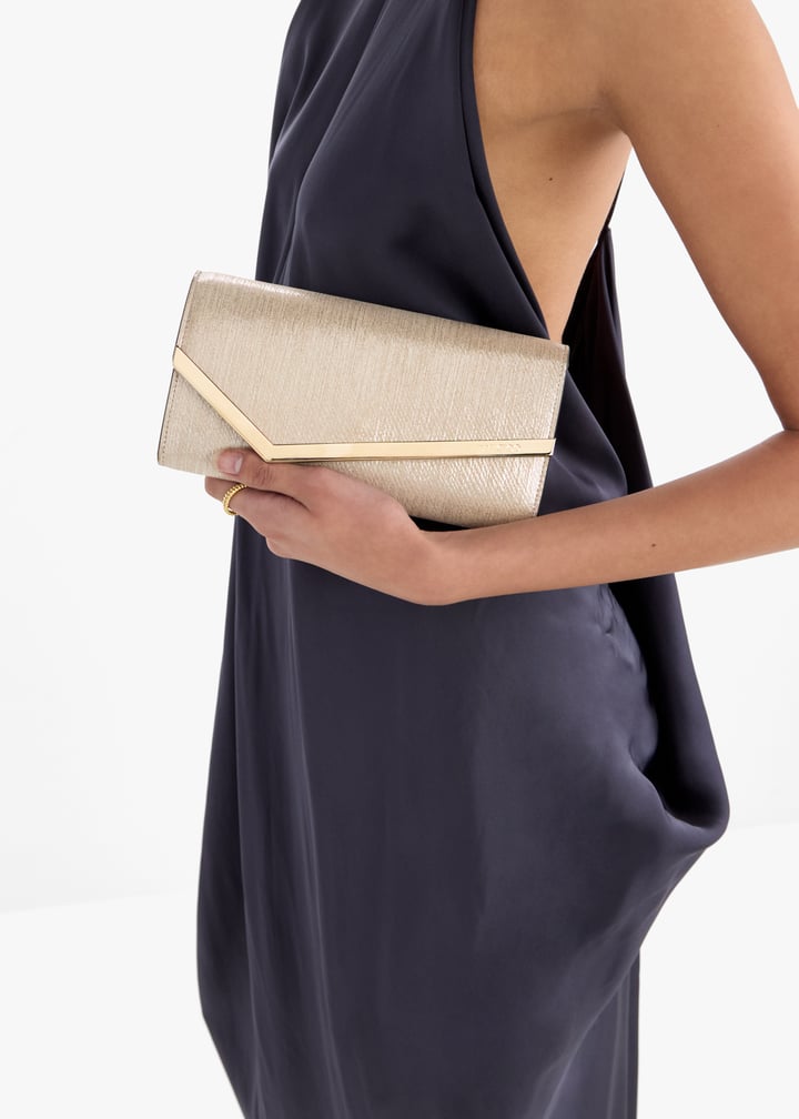 【関税込み】emmie llic Envelope Clutch Wi Jimmy Choo Emmie clutch for Women - Gold in UAE | Level Shoes