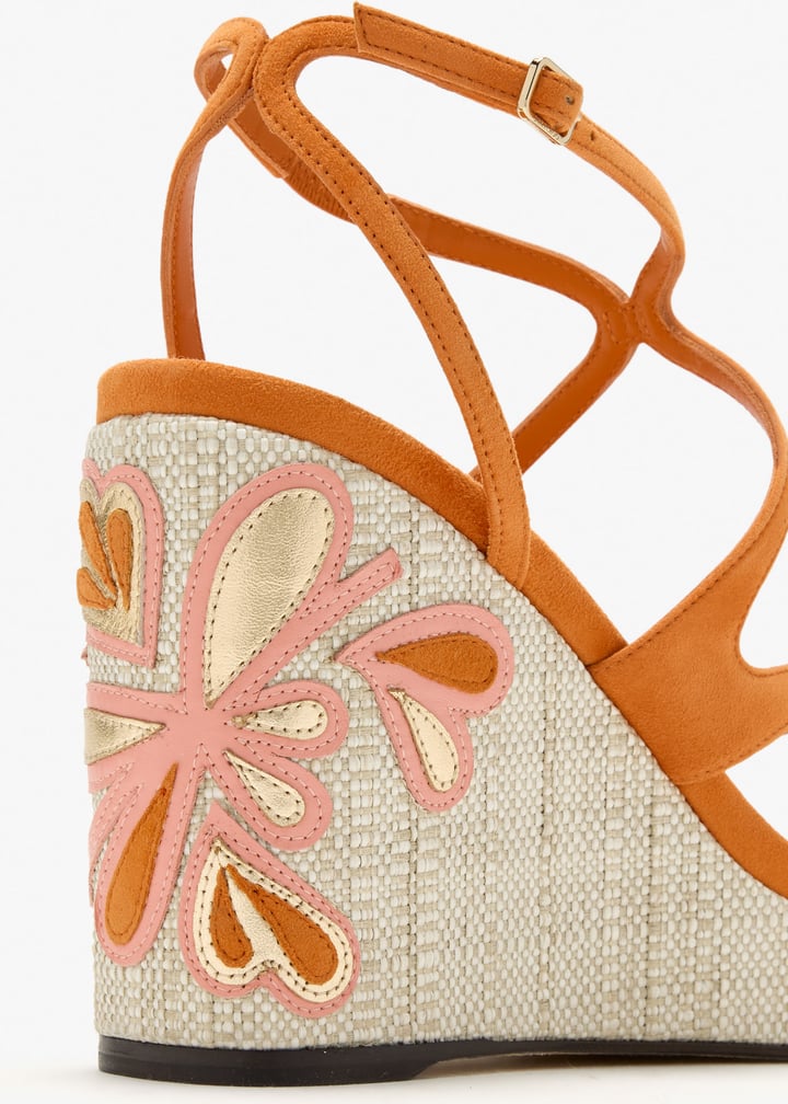 j000184408-810_5.jpg?ts=20260421024644