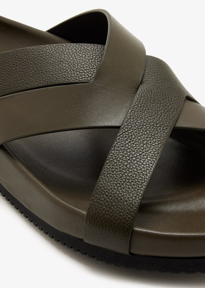 j1586-lcl527n-gcf_5.jpg?ts=20260211050644