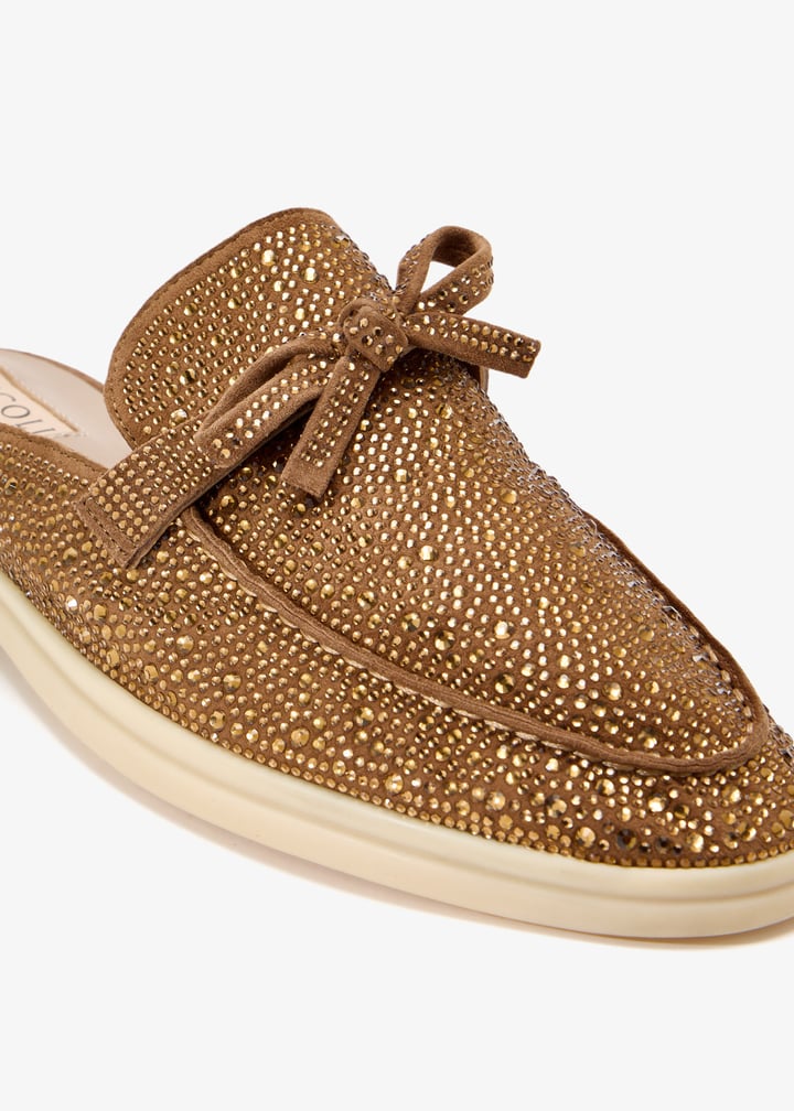 jezelinda-lbrown_5.jpg?ts=20251025032254