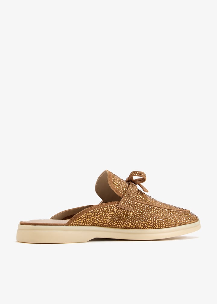 jezelinda-lbrown_6.jpg?ts=20251025032254