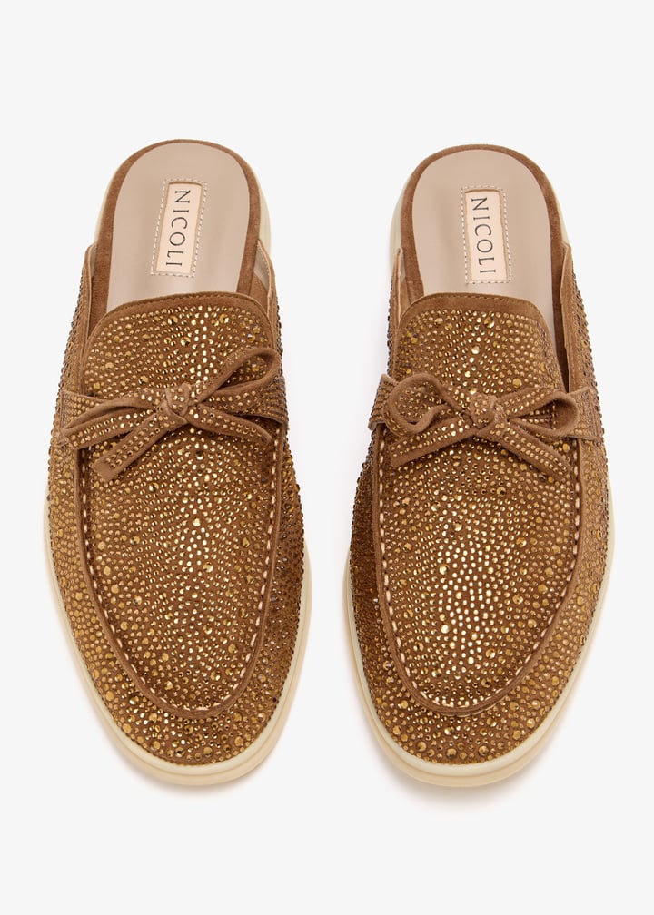 jezelinda-lbrown_7.jpg?ts=20251025032254