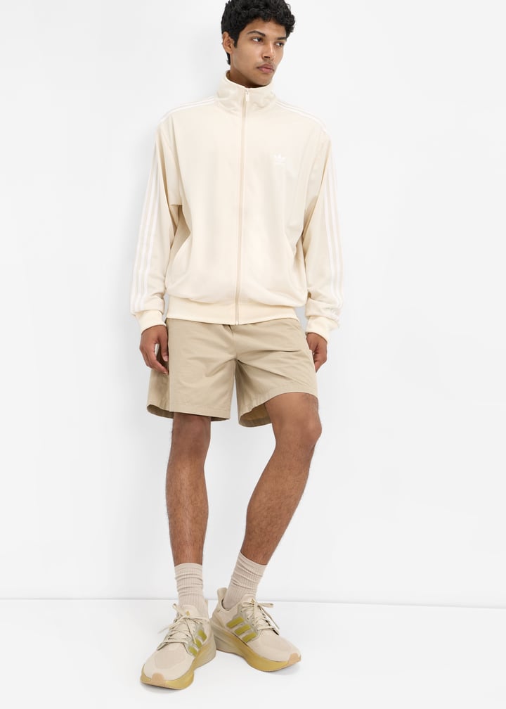 jq1356-womawa_2.jpg?ts=20251129023350