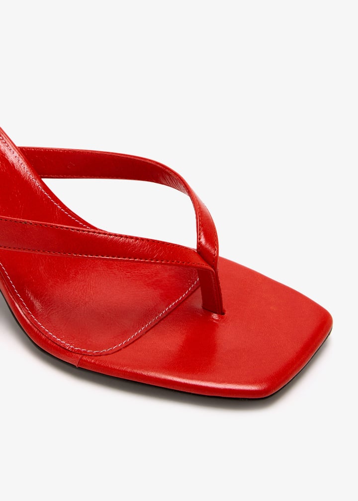 kendall-red_5.jpg?ts=20250828033407