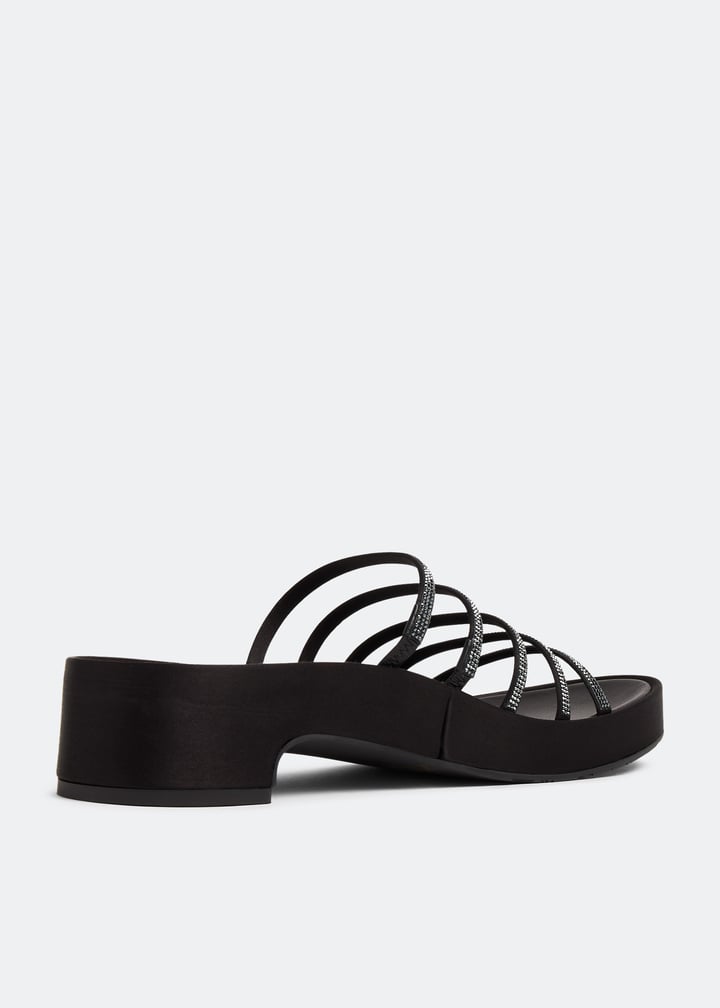 laryn-black_4.jpg?ts=20230723030510