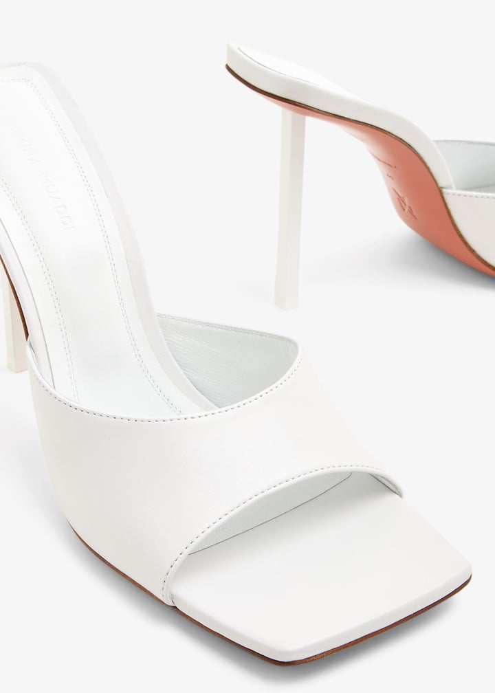 lauraslipper-napwhi_3.jpg?ts=20240418031530