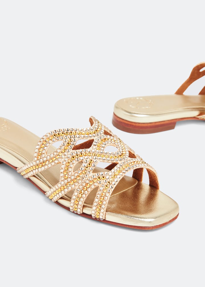 lea-gold_2.jpg?ts=20230419030512