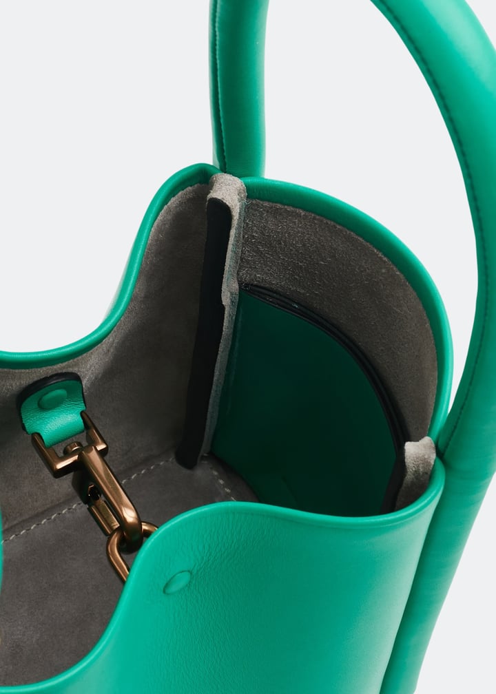 lotus12-emeral_6.jpg?ts=20230306172007