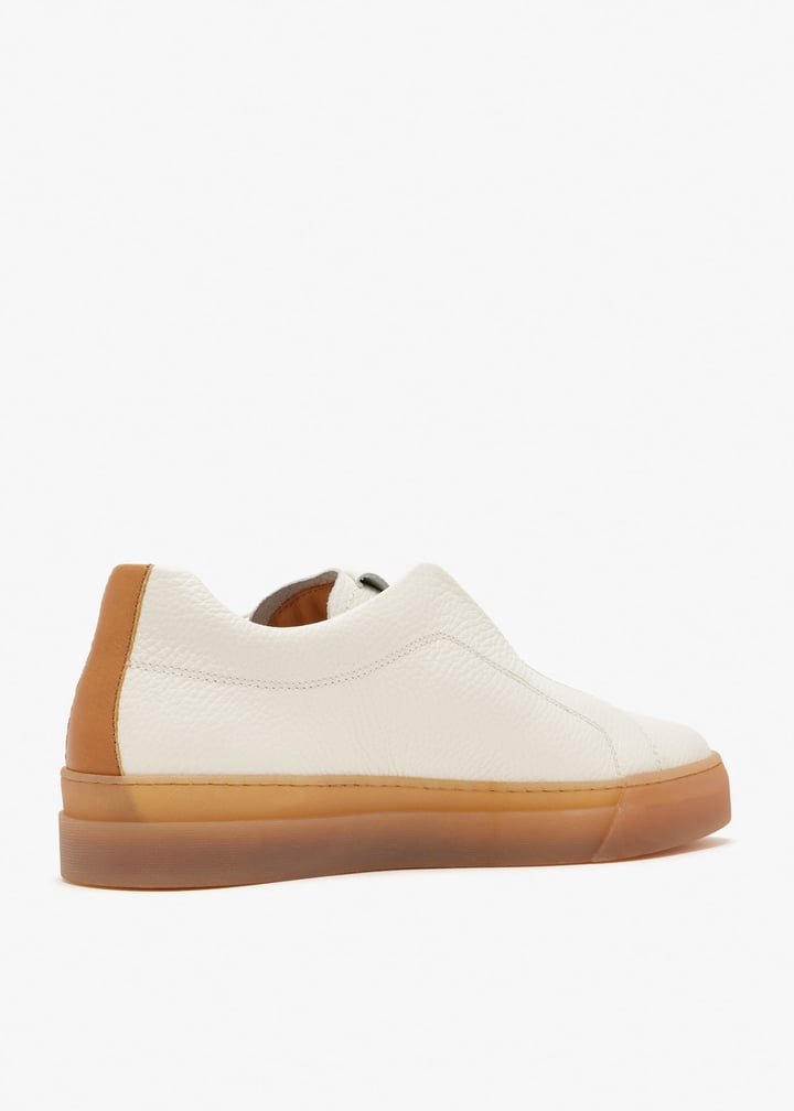 luca-white_6.jpg?ts=20251208130356