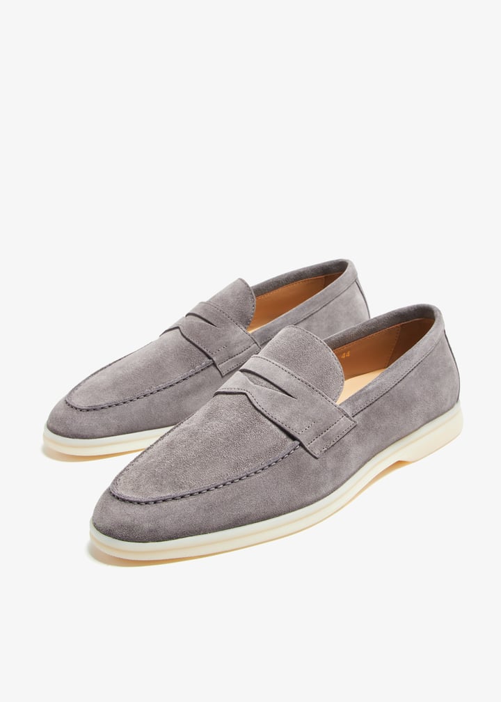 luciano-grey_7.jpg?ts=20240615030514