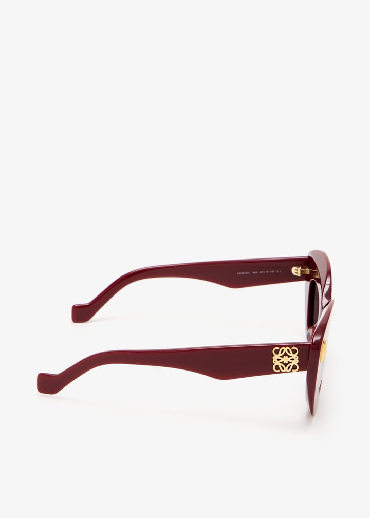 【送料&関税込】Loewe Lw40160i - Burgundy Sunglasses LOEWE Lw40160i Sunglasses - Burgundy | Garmentory