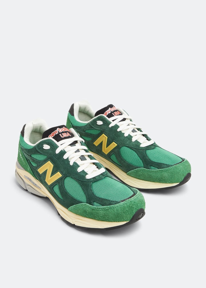 New Balance 990 sneakers for Men - Green in Oman | Level Shoes