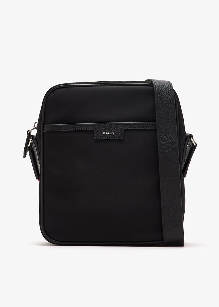 mac03qny223-u901p_1.jpg?ts=20241115032513