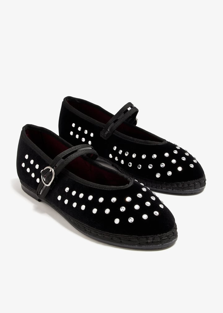 mae-black_7.jpg?ts=20260401020554